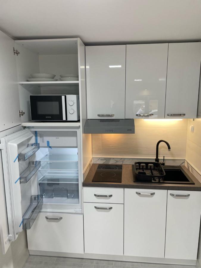 Lory Apartmani Драмал Екстериор снимка