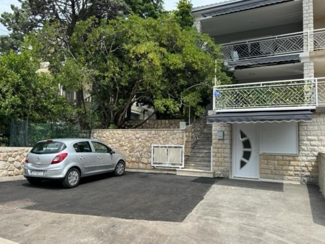 Lory Apartmani Драмал Екстериор снимка