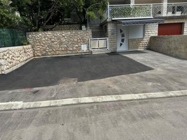 Lory Apartmani Драмал Екстериор снимка